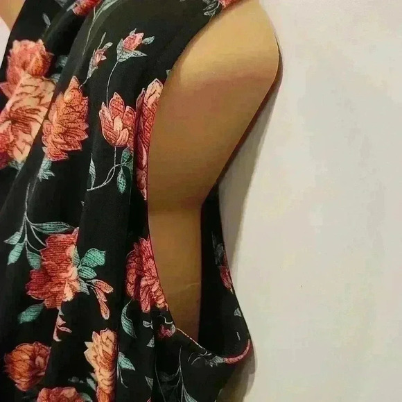 Women's Collective Concepts Black Floral Wrap Dress Sz M $88 - Picture 9 of 11